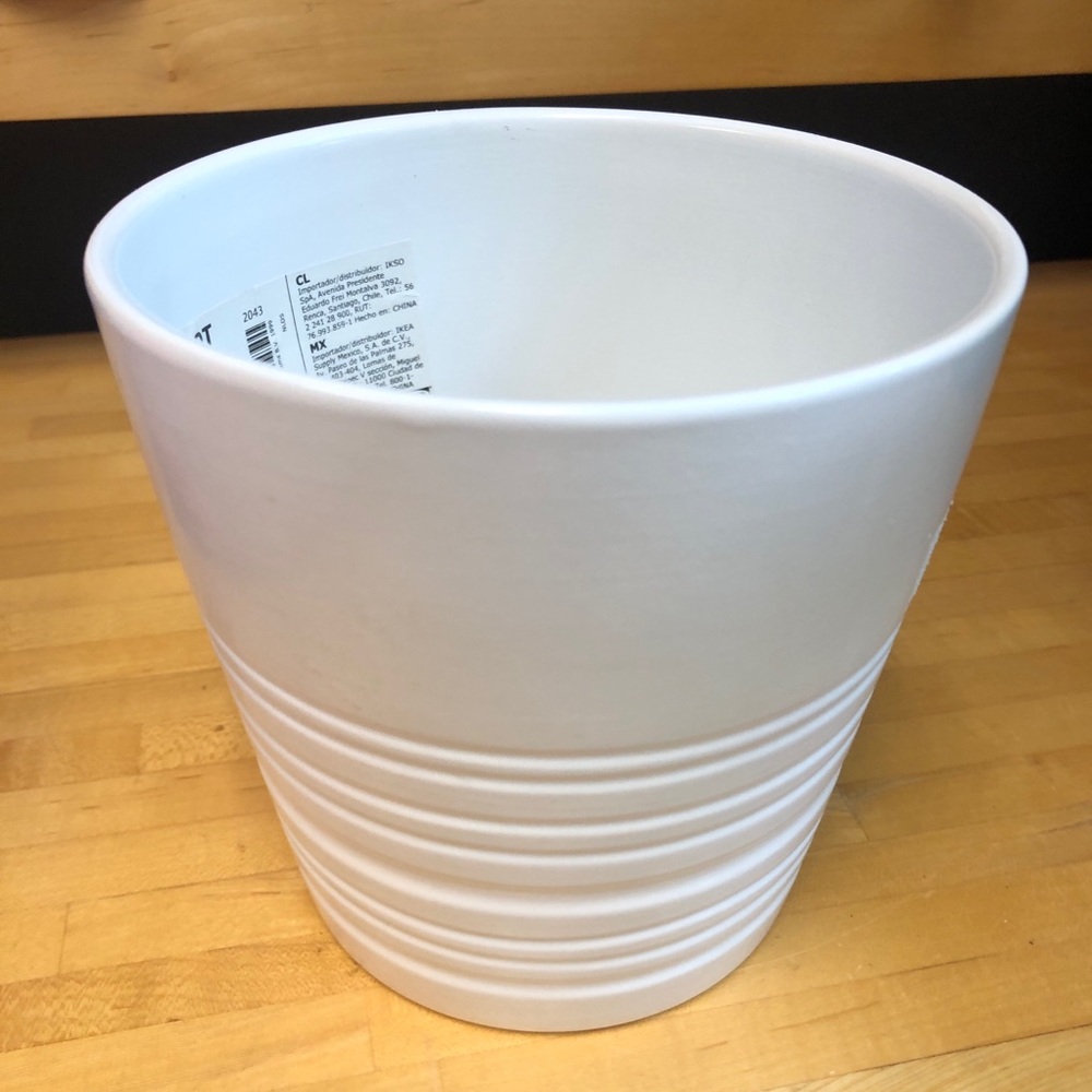 IKEA Muskot Flower Plant Pot Cache White Ceramic Minimalist Clean 5.5” Gardening